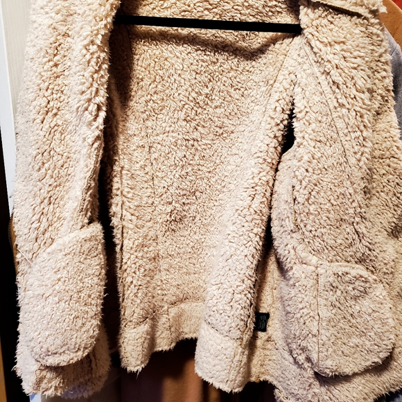 Womens jacket - Picture 2 of 3